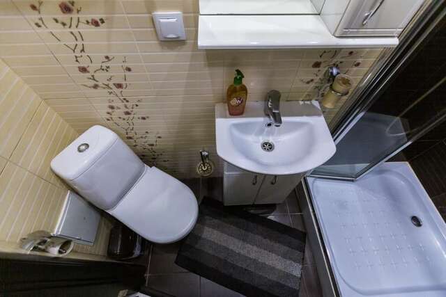 Апартаменты 8 Svyatoho Teodora Square Apartments Львов-48